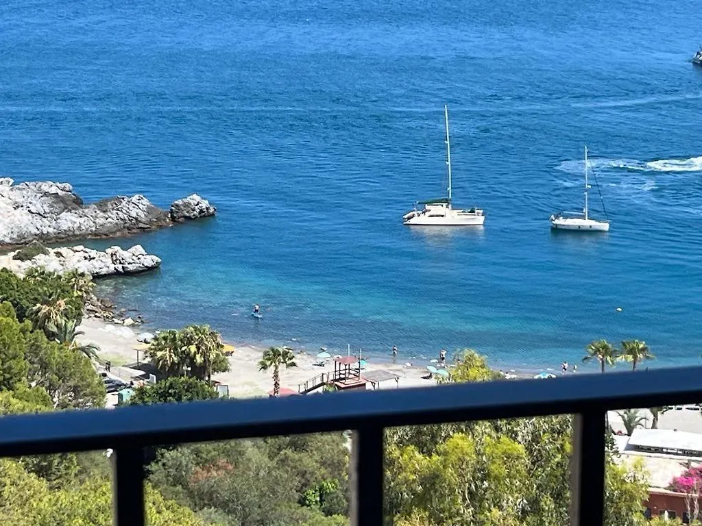 拉海瑞德拉Marina Azul Luxury公寓